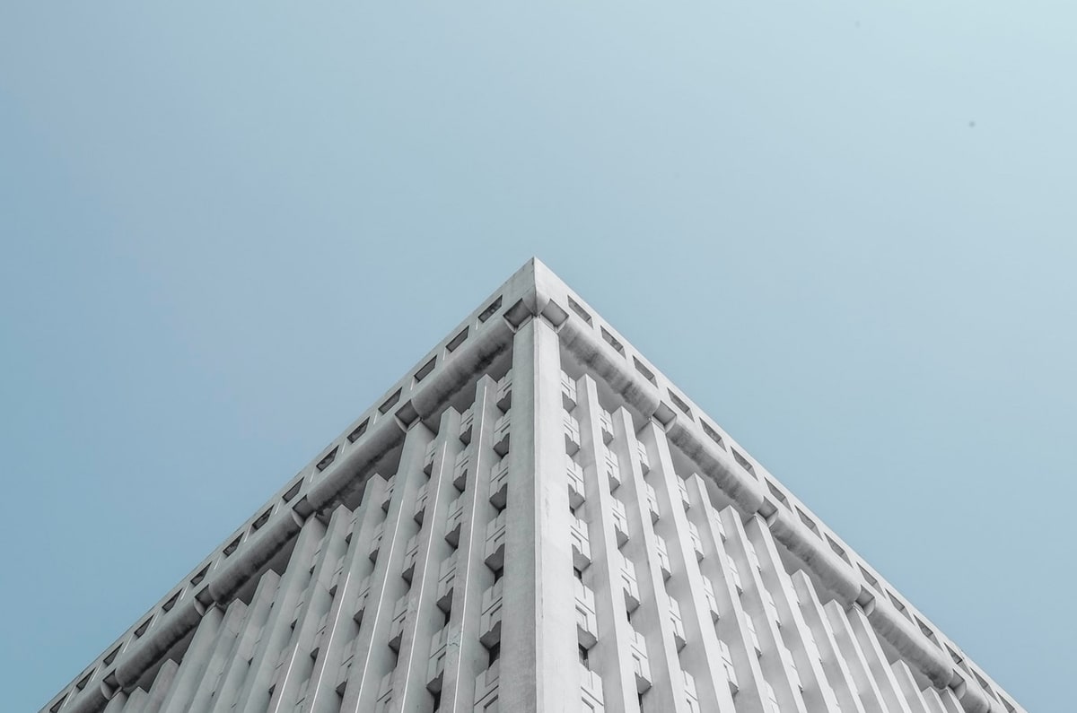 超三联赛社媒分享精彩瞬间：主教练不光已热身，还真上场了