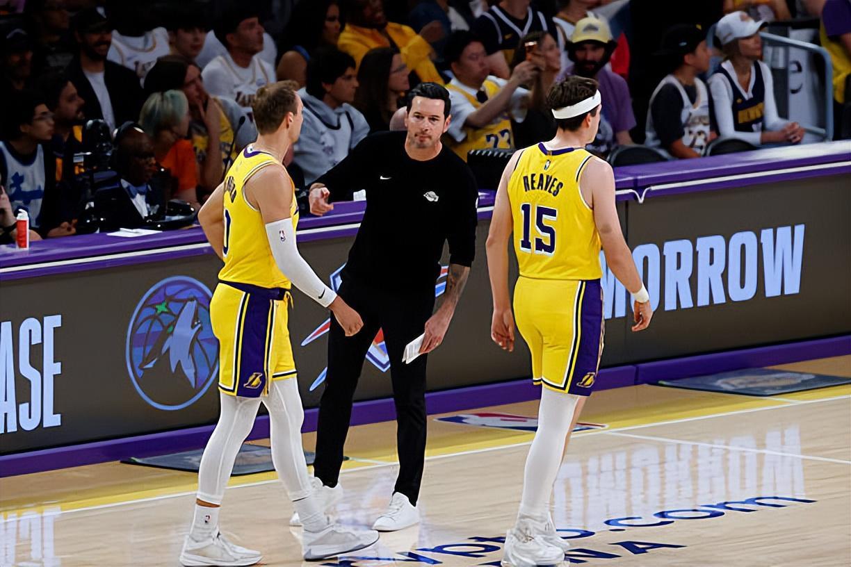 网站入口-防守弱点被放大了！湖人后场新援最近两场比赛的效果很不理想？