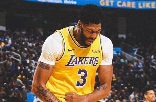 注册领彩金-末节6中1+失误险些葬送好局 戴维斯仍未完全恢复